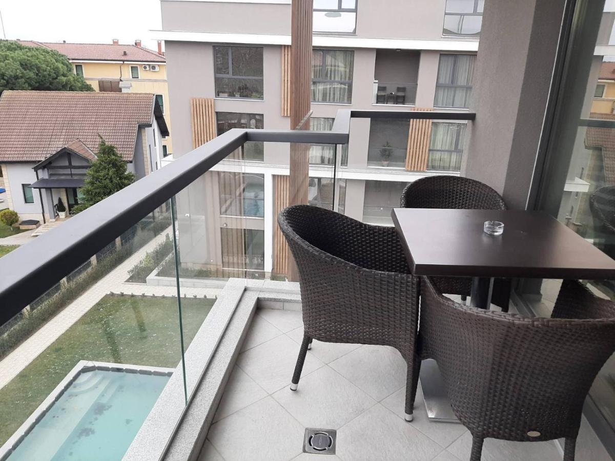 Апаратамент Deluxe1 Apartamento Saints Constantine and Helena Exterior foto